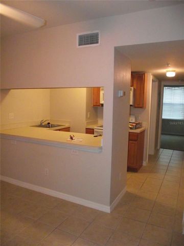 1220 SW 1ST AVENUE 211, Gainesville, FL 32601