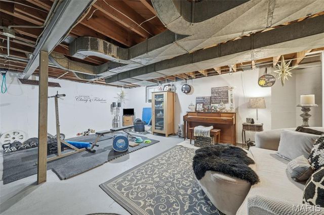 4905 McCausland Avenue, St Louis, MO 63109