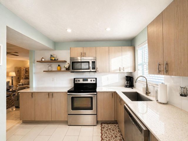 12 Colonial Club Drive 305, Boynton Beach, FL 33435