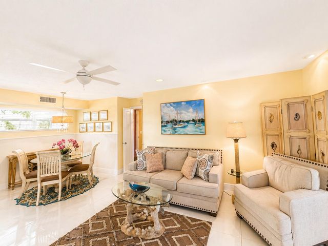 12 Colonial Club Drive 305, Boynton Beach, FL 33435