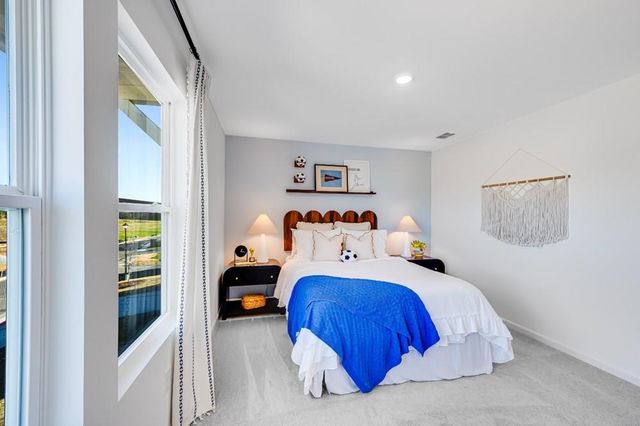 1694 Fawlocke Run, Loganville, GA 30052