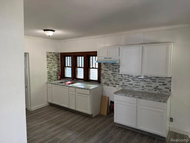 917 E 8th Street, Flint, MI 48503