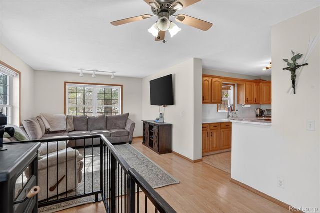 22092 Clear Lake Road, Pennfield Charter Township, MI 49014