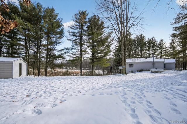 22092 Clear Lake Road, Pennfield Charter Township, MI 49014