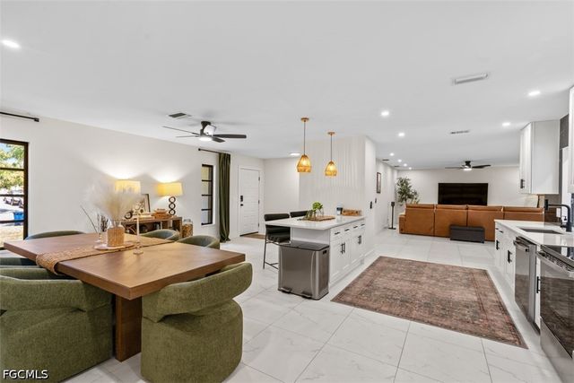 14725 Kimberly LN, Fort Myers, FL 33908
