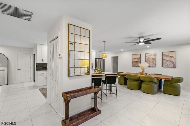 14725 Kimberly LN, Fort Myers, FL 33908