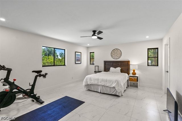 14725 Kimberly LN, Fort Myers, FL 33908