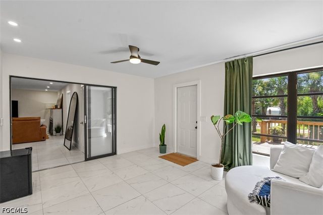 14725 Kimberly LN, Fort Myers, FL 33908