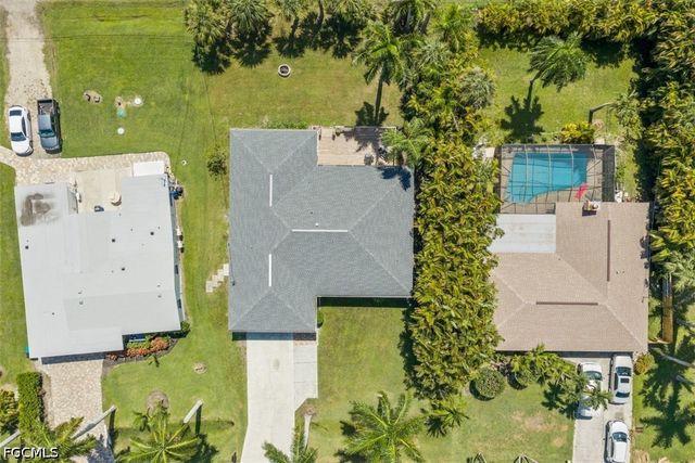 14725 Kimberly LN, Fort Myers, FL 33908