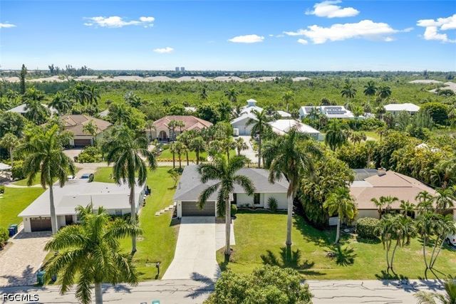 14725 Kimberly LN, Fort Myers, FL 33908