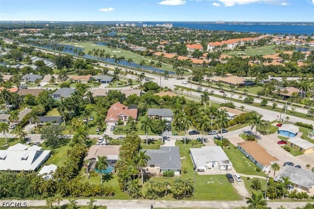 14725 Kimberly LN, Fort Myers, FL 33908
