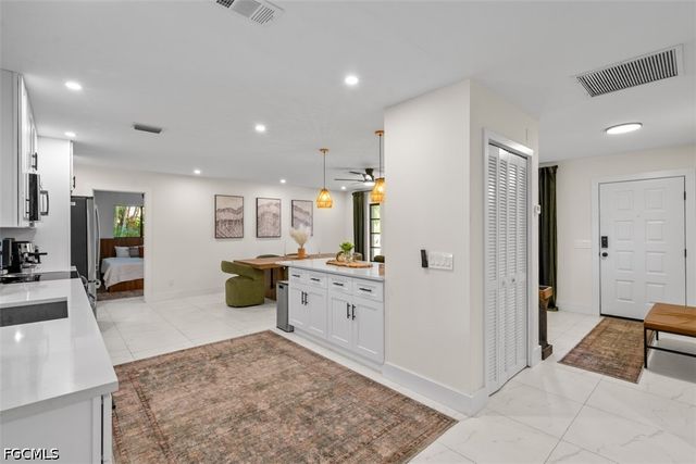 14725 Kimberly LN, Fort Myers, FL 33908