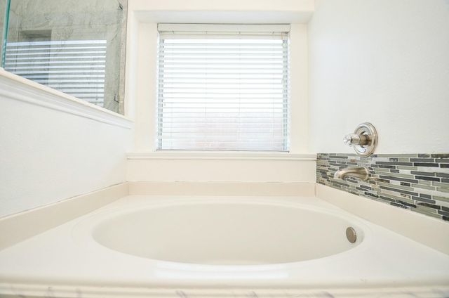 18142 Sorrell Oaks Lane, Richmond, TX 77407
