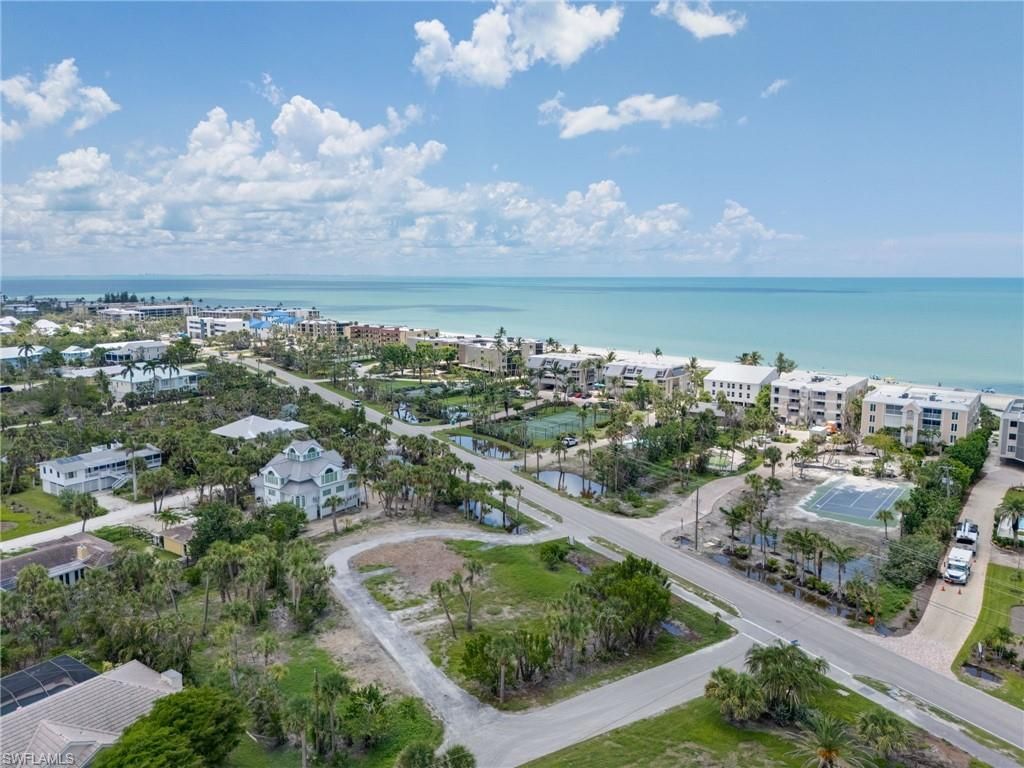 2950 W Gulf DR, Sanibel, FL 33957