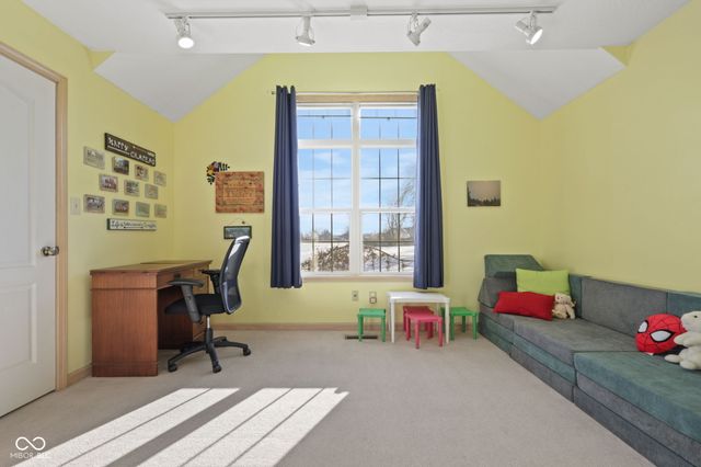 5624 W Stinemyer Road, New Palestine, IN 46163