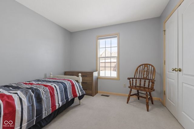 5624 W Stinemyer Road, New Palestine, IN 46163