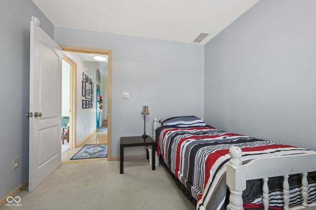 5624 W Stinemyer Road, New Palestine, IN 46163