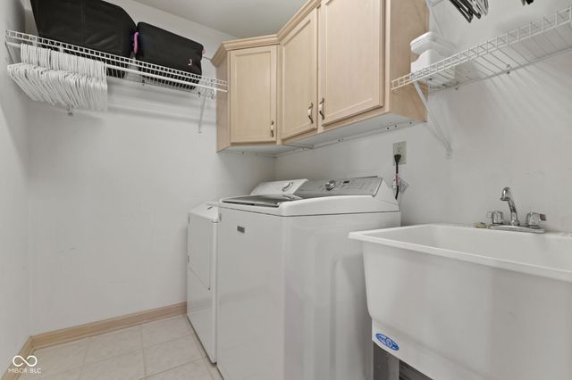 5624 W Stinemyer Road, New Palestine, IN 46163