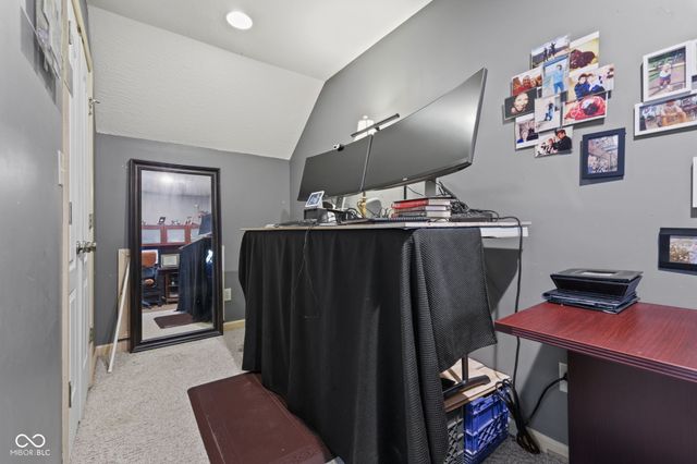 5624 W Stinemyer Road, New Palestine, IN 46163