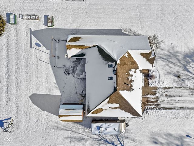 5624 W Stinemyer Road, New Palestine, IN 46163