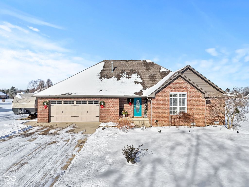 5624 W Stinemyer Road, New Palestine, IN 46163