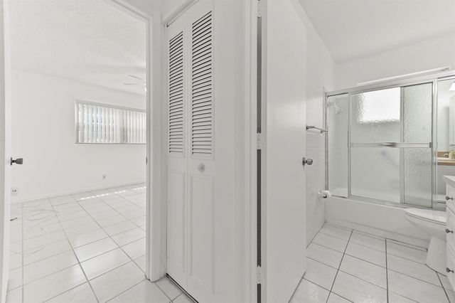 6387 Summer Sky Lane, Greenacres, FL 33463