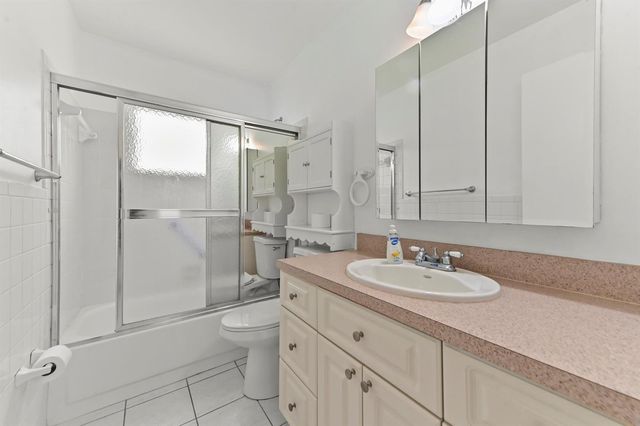 6387 Summer Sky Lane, Greenacres, FL 33463