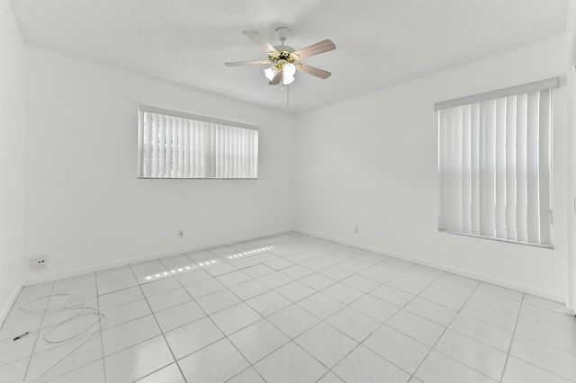 6387 Summer Sky Lane, Greenacres, FL 33463