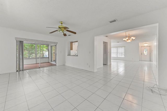 6387 Summer Sky Lane, Greenacres, FL 33463