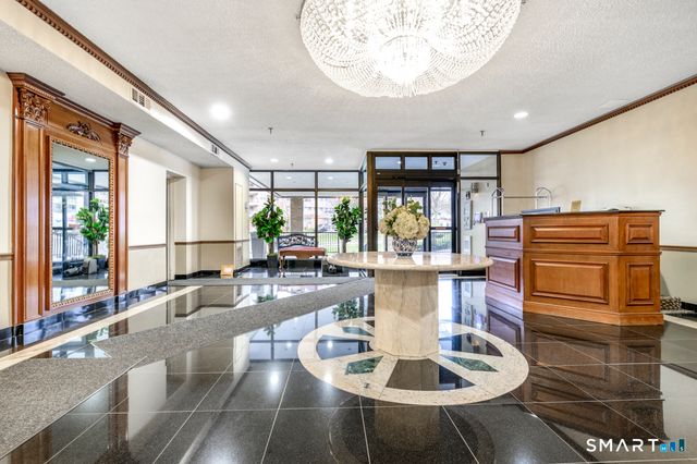 143 Hoyt Street APT 3K, Stamford, CT 06905