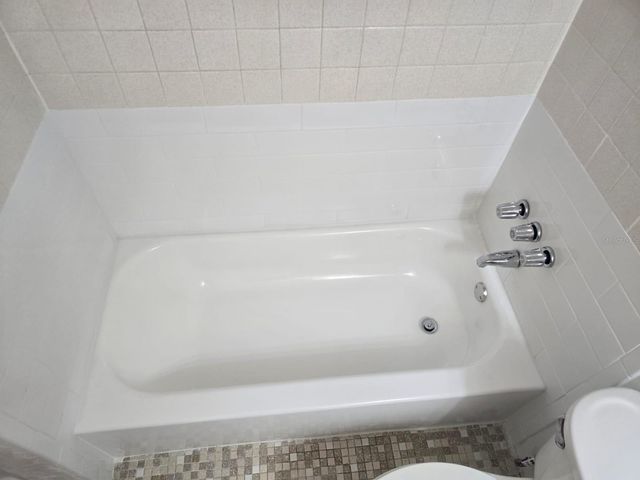 1216 KENNEDY ROAD 19, Daytona Beach, FL 32117