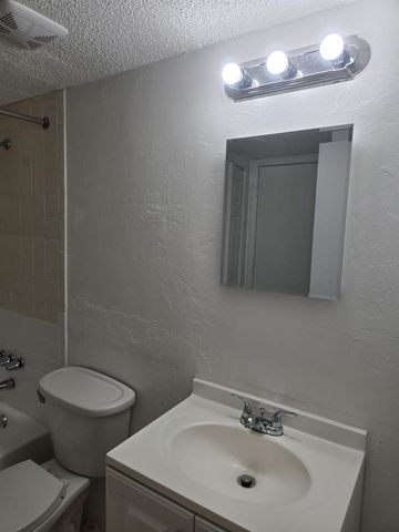 1216 KENNEDY ROAD 19, Daytona Beach, FL 32117