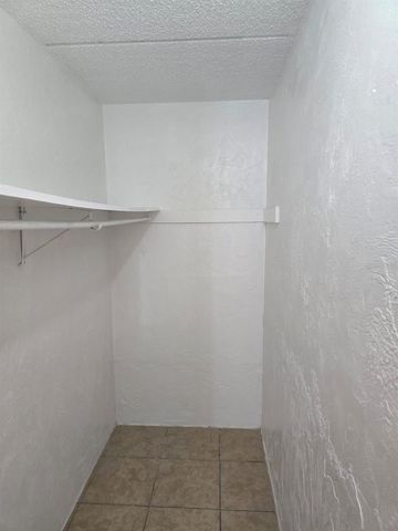 1216 KENNEDY ROAD 19, Daytona Beach, FL 32117