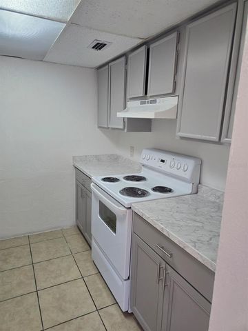 1216 KENNEDY ROAD 19, Daytona Beach, FL 32117