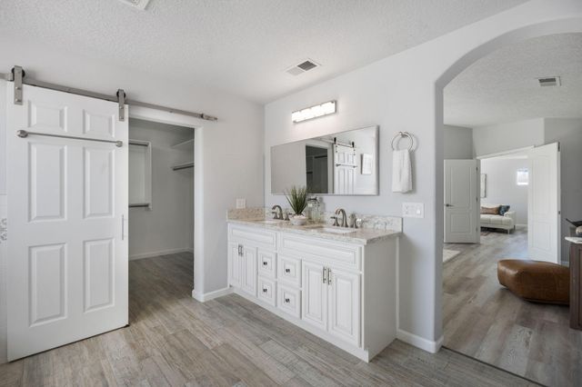 10523 Bitter Creek Drive NW, Albuquerque, NM 87114
