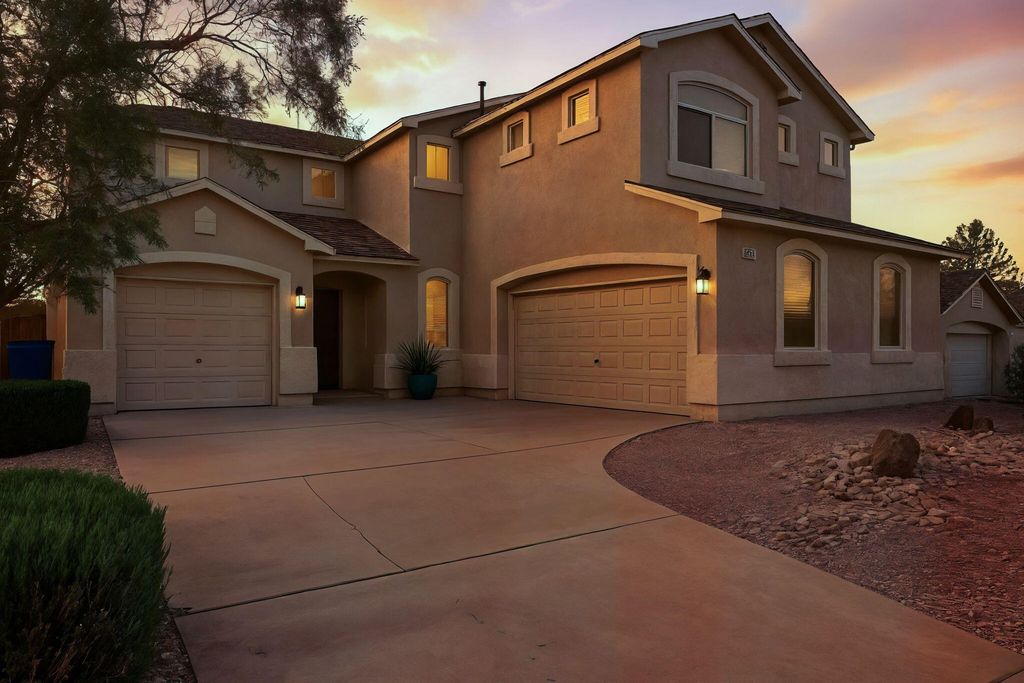 10523 Bitter Creek Drive NW, Albuquerque, NM 87114