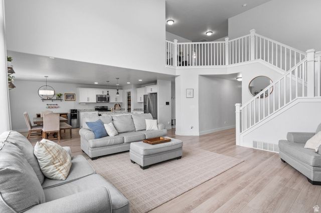 4887 W WHITE PEARL CT, Herriman, UT 84096