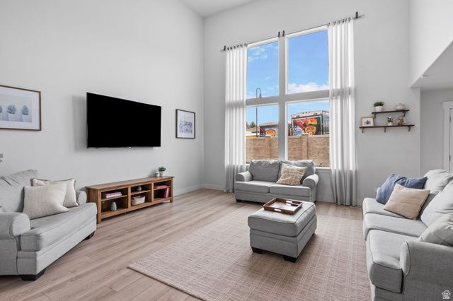 4887 W WHITE PEARL CT, Herriman, UT 84096