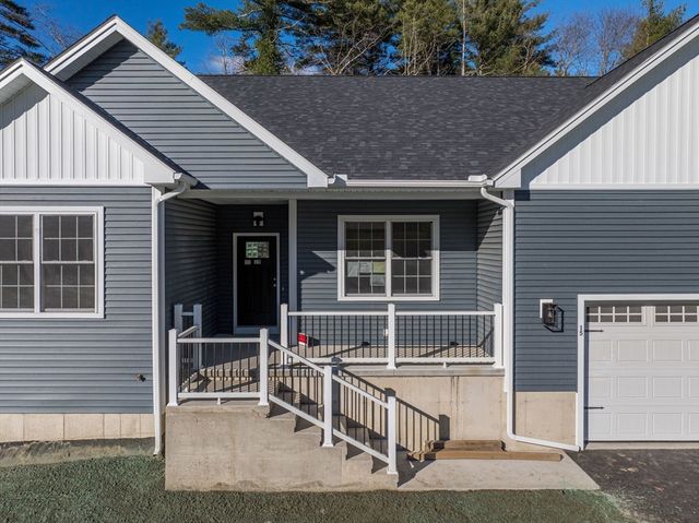 15 High Bluff, Belchertown, MA 01007