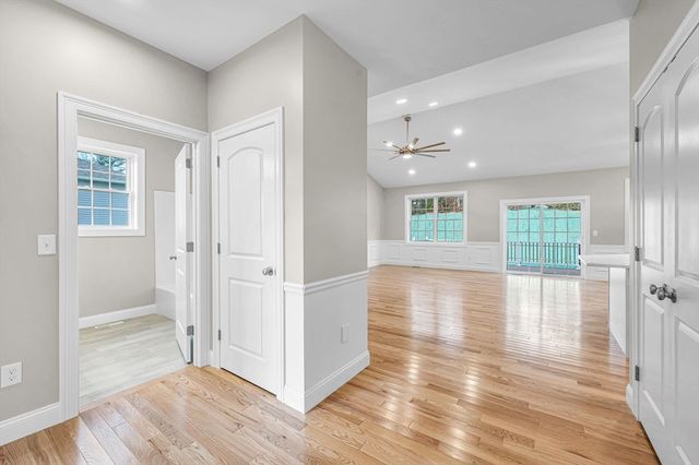 15 High Bluff, Belchertown, MA 01007