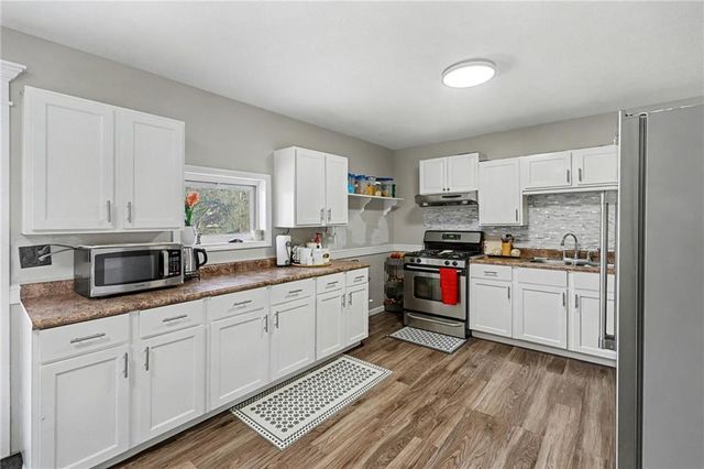 7301 Myrtle Avenue, Kansas City, MO 64132