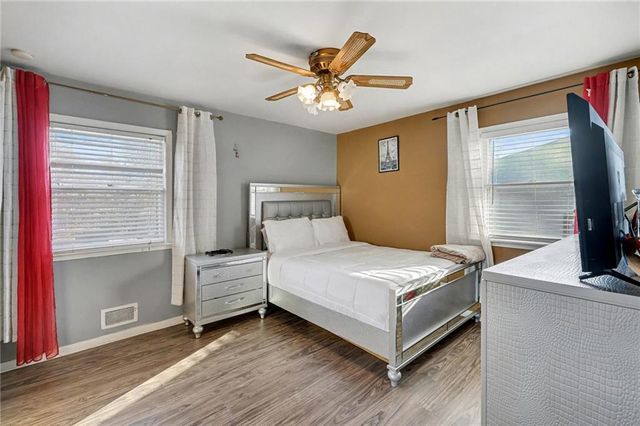 7301 Myrtle Avenue, Kansas City, MO 64132