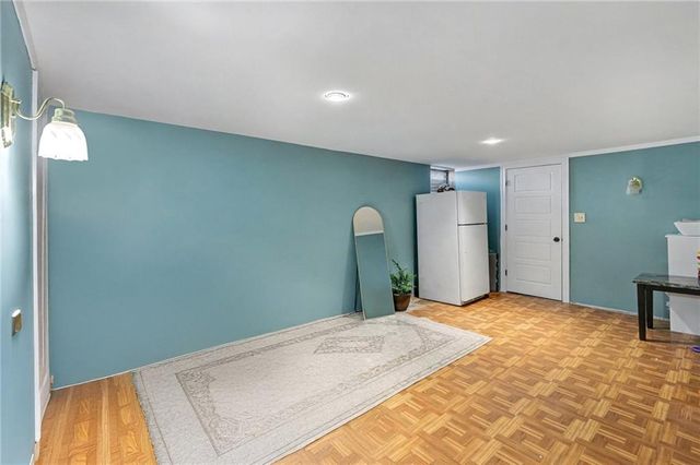 7301 Myrtle Avenue, Kansas City, MO 64132