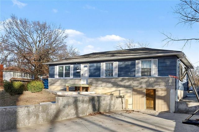 7301 Myrtle Avenue, Kansas City, MO 64132