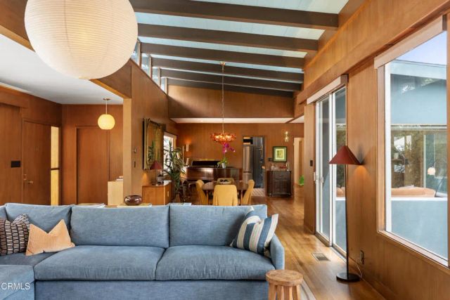 2046 Los Encinos Road, Ojai, CA 93023