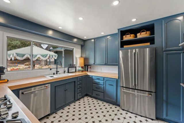 2046 Los Encinos Road, Ojai, CA 93023