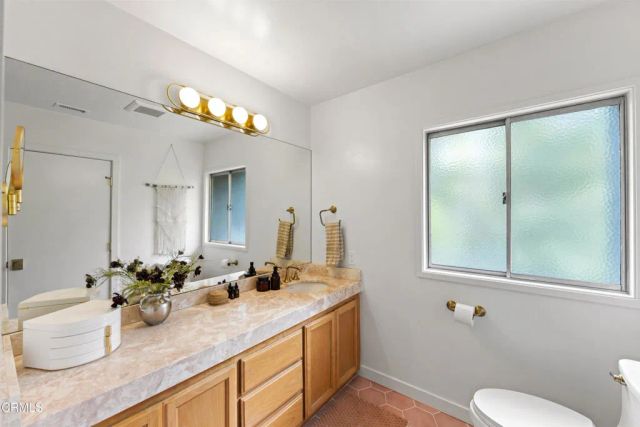 2046 Los Encinos Road, Ojai, CA 93023