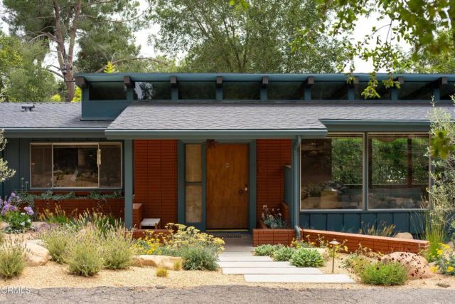 2046 Los Encinos Road, Ojai, CA 93023