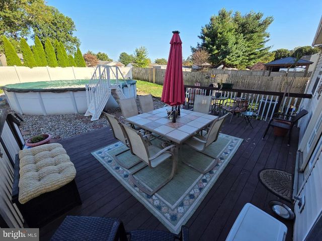 12 ARDMORE DR, Bordentown, NJ 08505