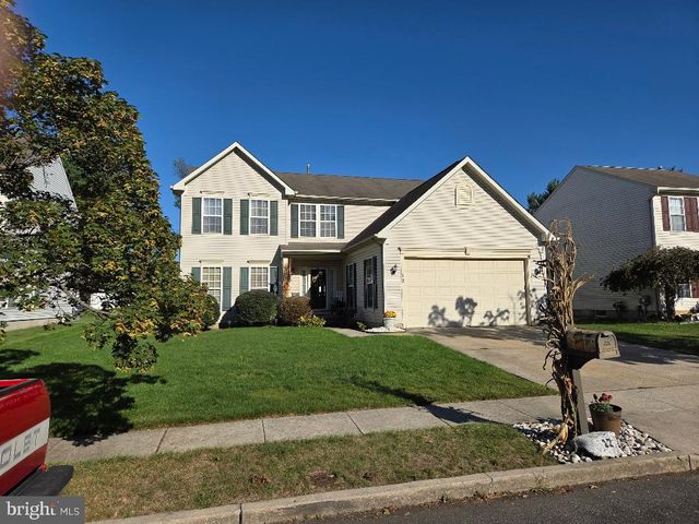 12 ARDMORE DR, Bordentown, NJ 08505